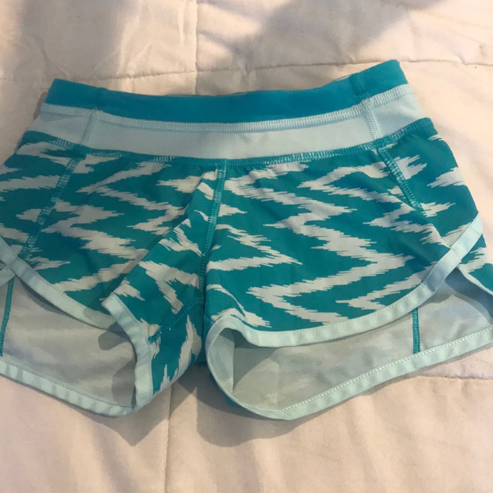 Blue chevron ivivva shorts